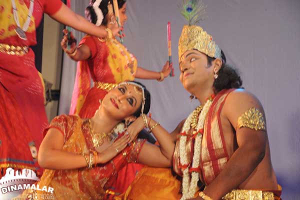 நடிகை மானு பரதநாட்டியம் நிகழ்ச்சி