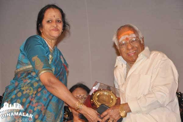 நடிகை மானு பரதநாட்டியம் நிகழ்ச்சி