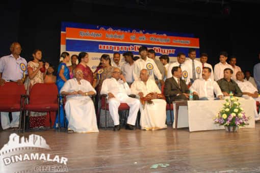 எம்.எஸ்.விஸ்வநா‌தனுக்கு பாராட்டு விழா
