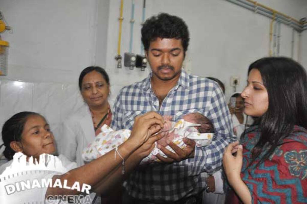 விஜய்யின் 37வது பிறந்தநாள் கொண்டாட்டம்