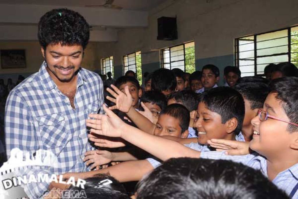 விஜய்யின் 37வது பிறந்தநாள் கொண்டாட்டம்