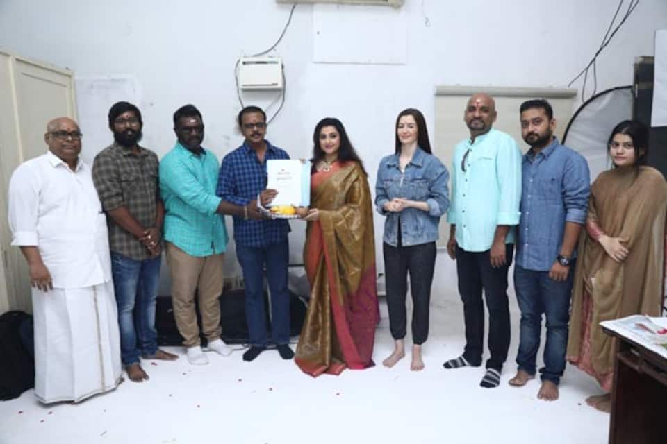 கரோலின் காமாக்ஷி வெப் சிரீஸ் பூஜை