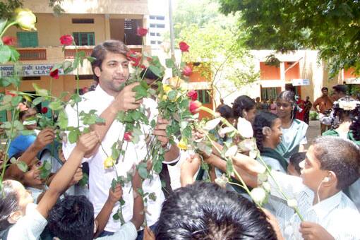 ஜெயம் ரவி பிறந்த நாள் கொண்டாட்டம்