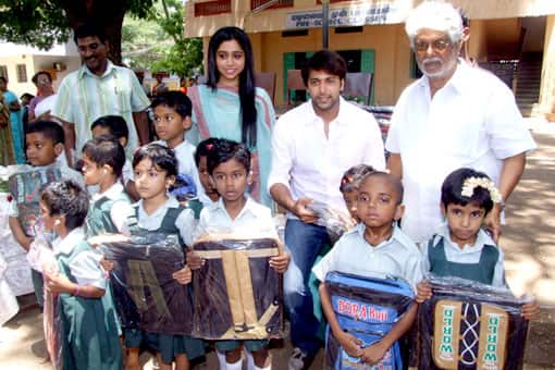 ஜெயம் ரவி பிறந்த நாள் கொண்டாட்டம்