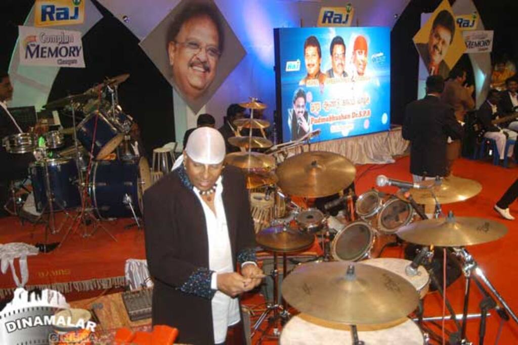 எஸ்.பி.பி.க்கு பாராட்டு விழா