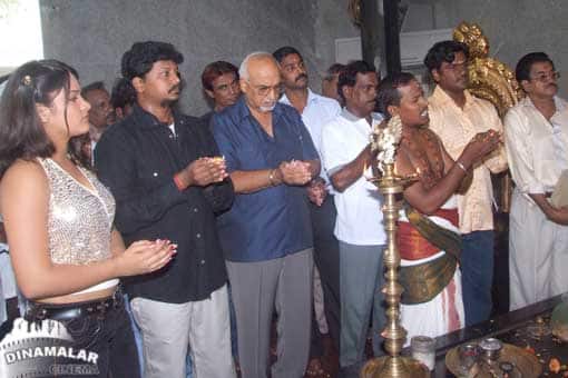 கொள்ளையன் பட தொடக்க விழா