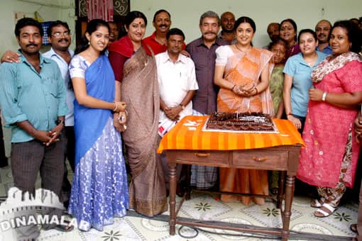 ரம்யா கிருஷ்ணன் பிறந்த நாள் விழா