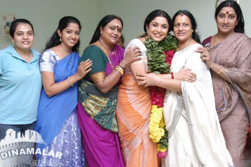 ரம்யா கிருஷ்ணன் பிறந்த நாள் விழா