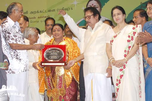 ஆச்சிக்கு ஜெயரத்னா விருது