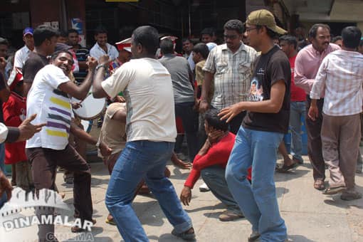 உன்னைப்போல் ஒருவன் ரீலிஸ் கொண்டாட்டம்