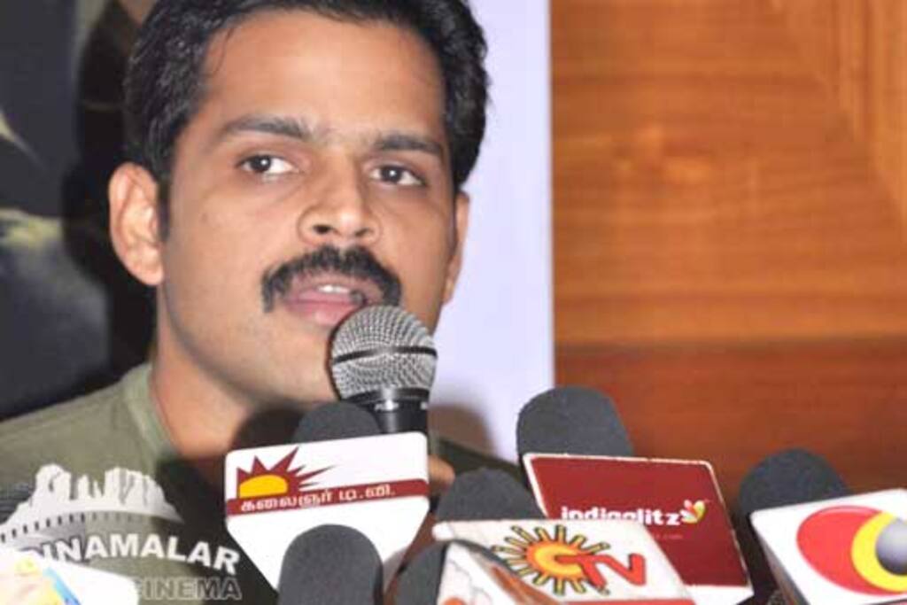 அகம் புறம் பிரஸ்மீட்