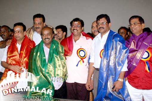 இராம.நாராயணன் வெற்றி கொண்டாட்டம்