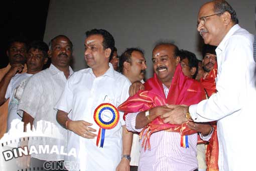 இராம.நாராயணன் வெற்றி கொண்டாட்டம்