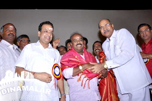 இராம.நாராயணன் வெற்றி கொண்டாட்டம்