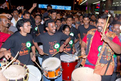 ஏ.ஆர்.ரஹ்மானுக்கு உற்சாக வரவேற்பு