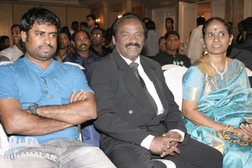 விழியும் செவியும் ஆடியோ சி.டி. வெளியீடு