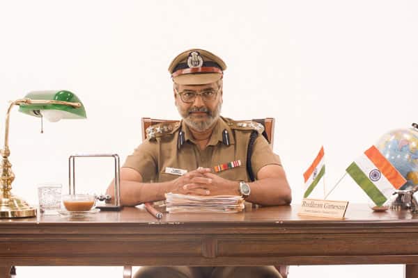வெள்ளை பூக்கள்,Vellai Pookal