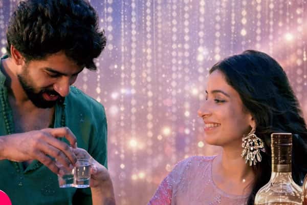 நீ பார்எவர்,Nee Forever