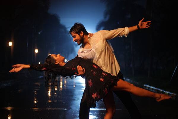 பியார் பிரேமா காதல்,Pyaar prema kadhal