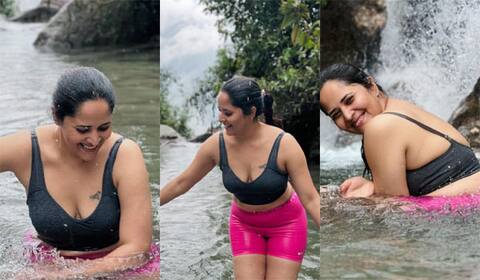 புஷ்பா வில்லி அனுசுயா பரத்வாஜின் ஆனந்த குளியல்!