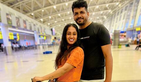 வெளிநாட்டு டூர் மாடர்ன் உடை : ஆளே மாறிப்போன ‛பிக்பாஸ் தாமரை