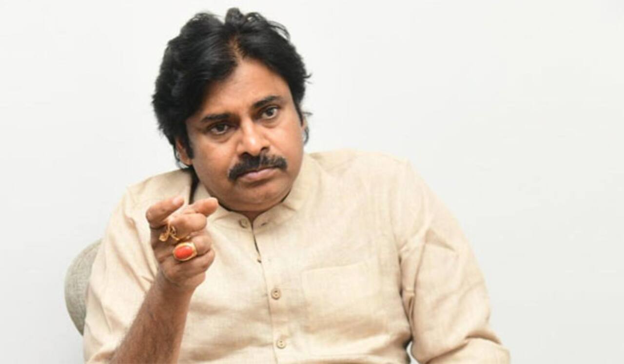 படப்பிடிப்புகளைத் தள்ளி வைக்கும் பவன் கல்யாண்
