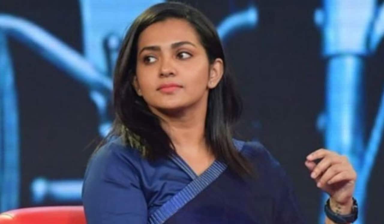 அந்த வார்த்தையை மட்டும் பயன்படுத்தாதீர்கள் : பார்வதிக்கு இயக்குநர்கள் வேண்டுகோள்