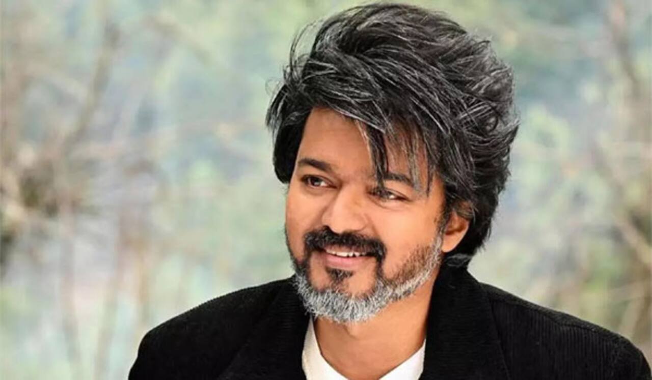 வேண்டாமென்றாலும் பிறந்தநாள் கொண்டாடும் விஜய் ரசிகர்கள்