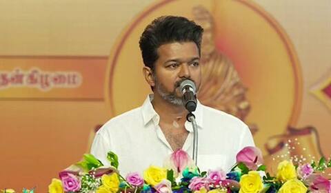 நீட் தேர்வுக்கு எதிராக வாய் திறந்தார் விஜய் : அங்குலம் அங்குலமாக அரசியலை ஆரம்பித்தார்