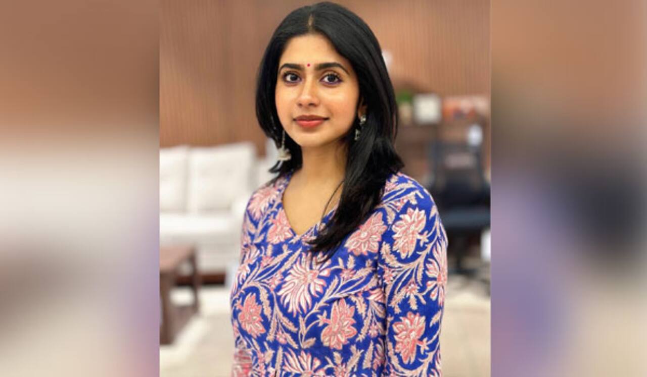 மலையாள படத்தில் ஹீரோயின் வாய்ப்பு!  சீரியல் நடிகைக்கு அடித்த லக்