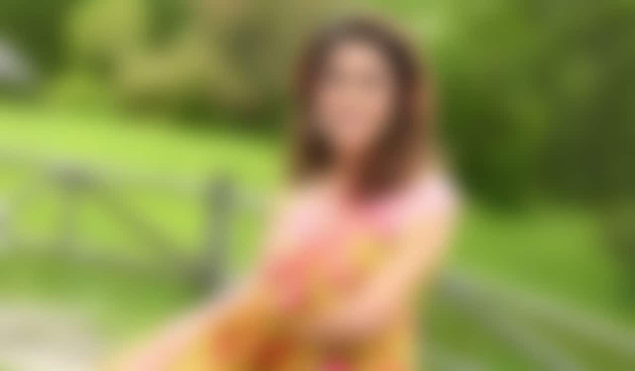 நடிகரை கண்டதும் பதற்றமடையும் நடிகை