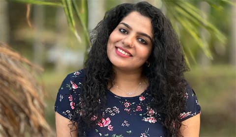 கார்த்திகாவின் மாயாஜால கானம்