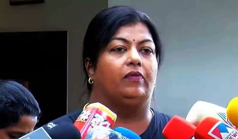 தனியாக அழைத்த மலையாள முன்னணி நடிகர் : திலகன் மகள் குற்றச்சாட்டு