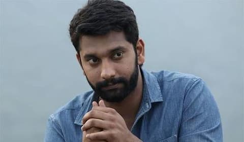 பம்பர் பட இயக்குனருடன் இணையும் அருள்நிதி!