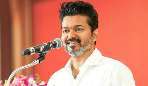 ஓணம் வாழ்த்து எதிரொலி - கடும் விமர்சனத்தில் சிக்கிய விஜய்!
