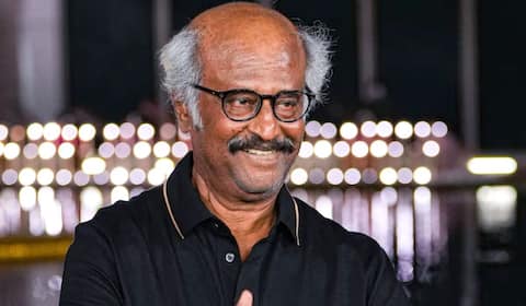 சிகிச்சை முடிந்து வீடு திரும்பினார் ரஜினி : நலம் விசாரித்தவர்களுக்கு நன்றி