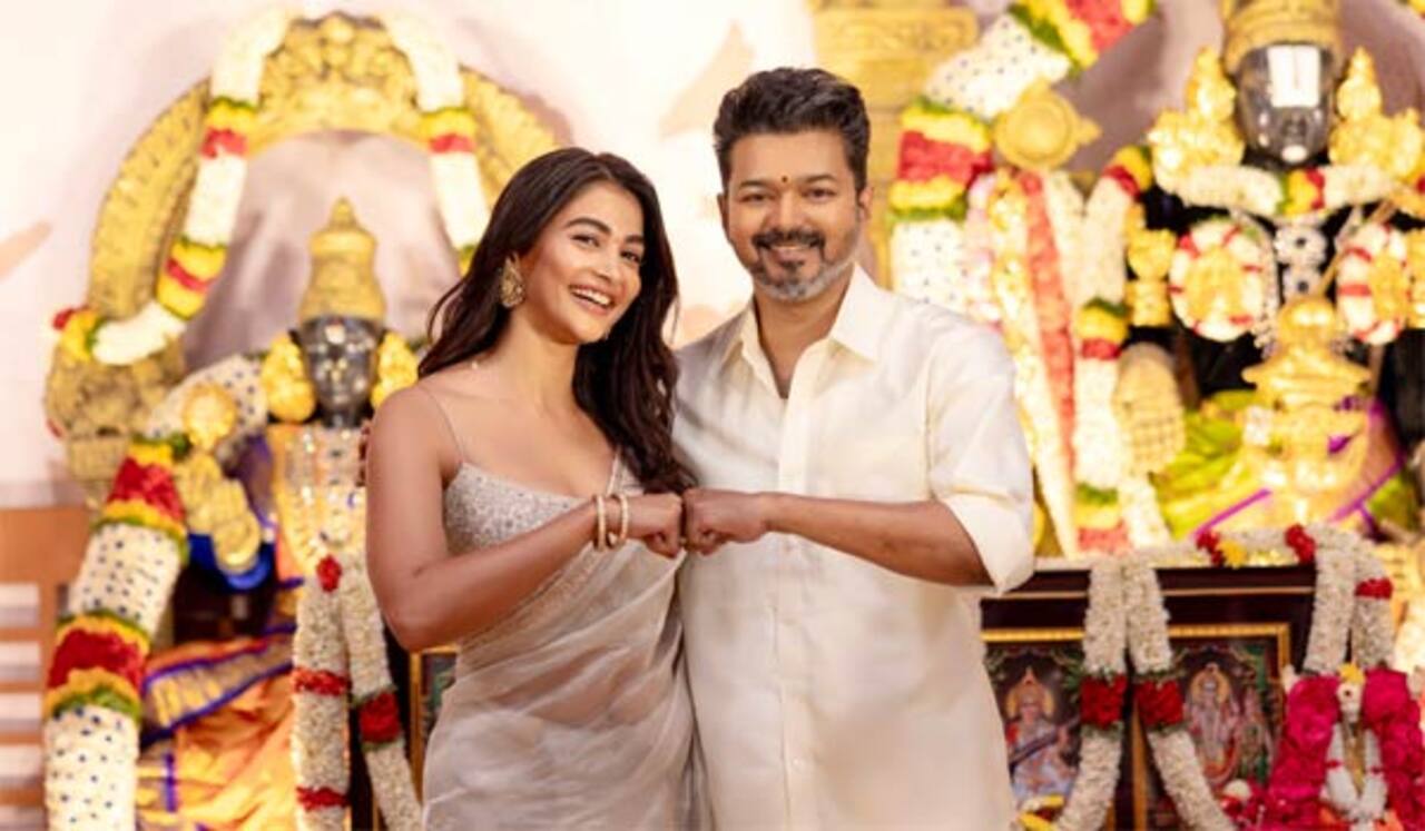 கட்சி பூஜையில் பங்கேற்காமல் கடைசி பட பூஜையில் பங்கேற்ற விஜய்