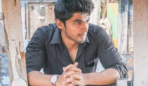 தர்ஷனுக்கு கை கொடுப்பாரா யாத்ரீகன்?
