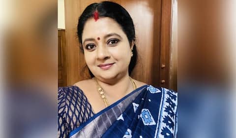 ஏர்போர்ட்டில் வைத்து திட்டுகிறார்கள் - அணிலா வருத்தம்