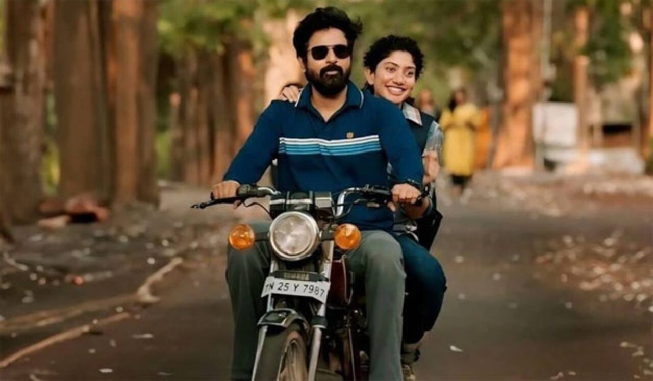 மொபைல் எண் விவகாரம் : அமரன் குழுவுக்கு மாணவர் நோட்டீஸ்