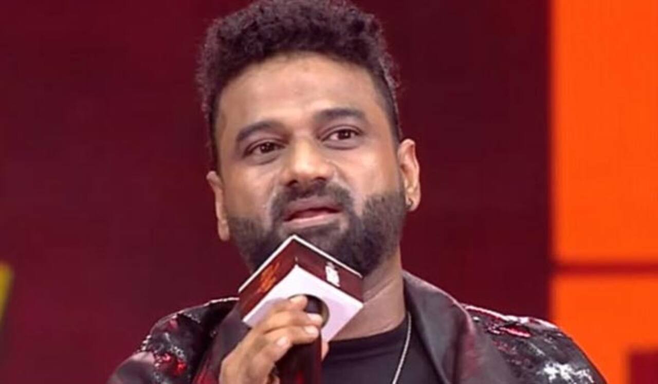 தேவி ஸ்ரீ பிரசாத்தை தொடர்ந்து படங்களில் இருந்து நீக்கும் தயாரிப்பு நிறுவனம்!