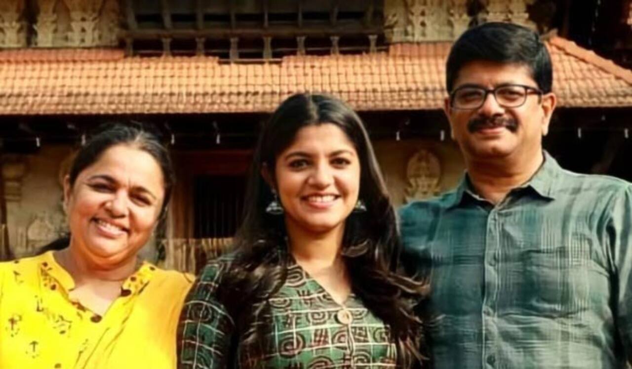 போதும் மகளே.. அபர்ணா பாலமுரளியிடம் கையெடுத்து கும்பிட்ட தந்தை
