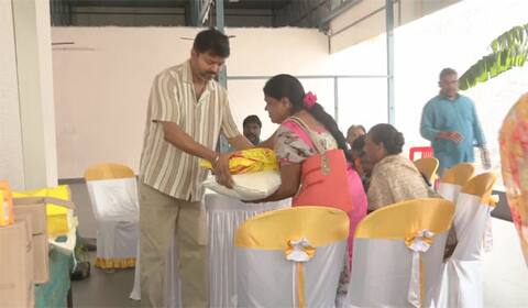 வொர்க் பிரம் ஹோம் - விஜய்யைக் கிண்டலடிக்கும் மீம்ஸ்கள்