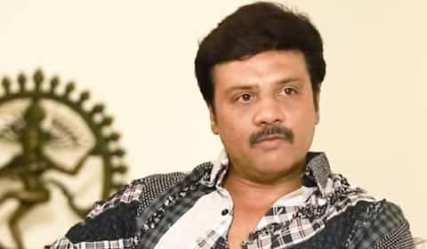 லெட்சுமி சீரியலை விட்டு விலகிய சஞ்சீவ்!