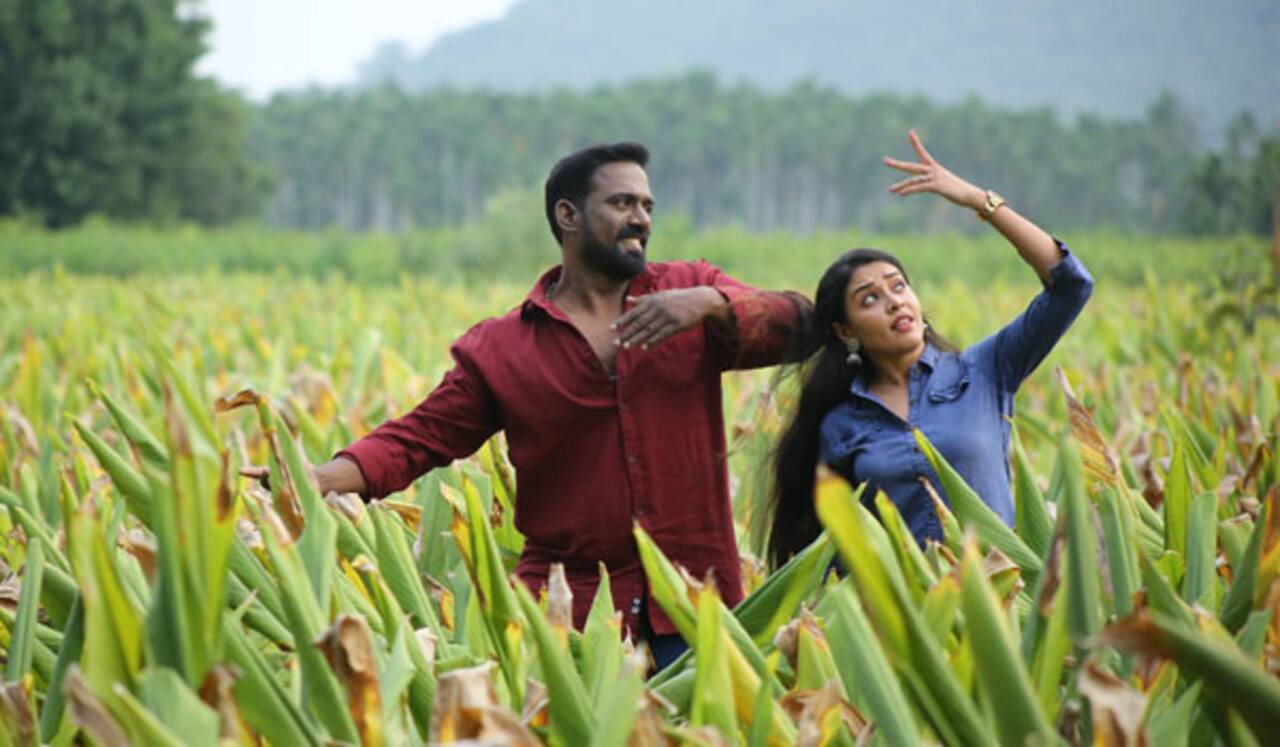 ஹீரோ ஆனார் ரோபோ சங்கர்