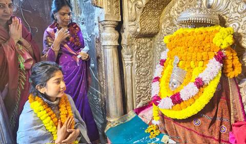 வாரணாசியில் சாய் பல்லவி சாமி தரிசனம்