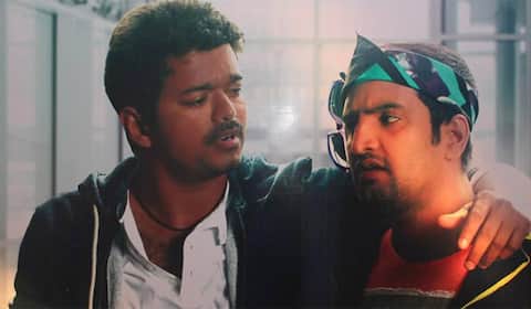 விஜய் படத்தில் இணைந்தாரா சந்தானம்?