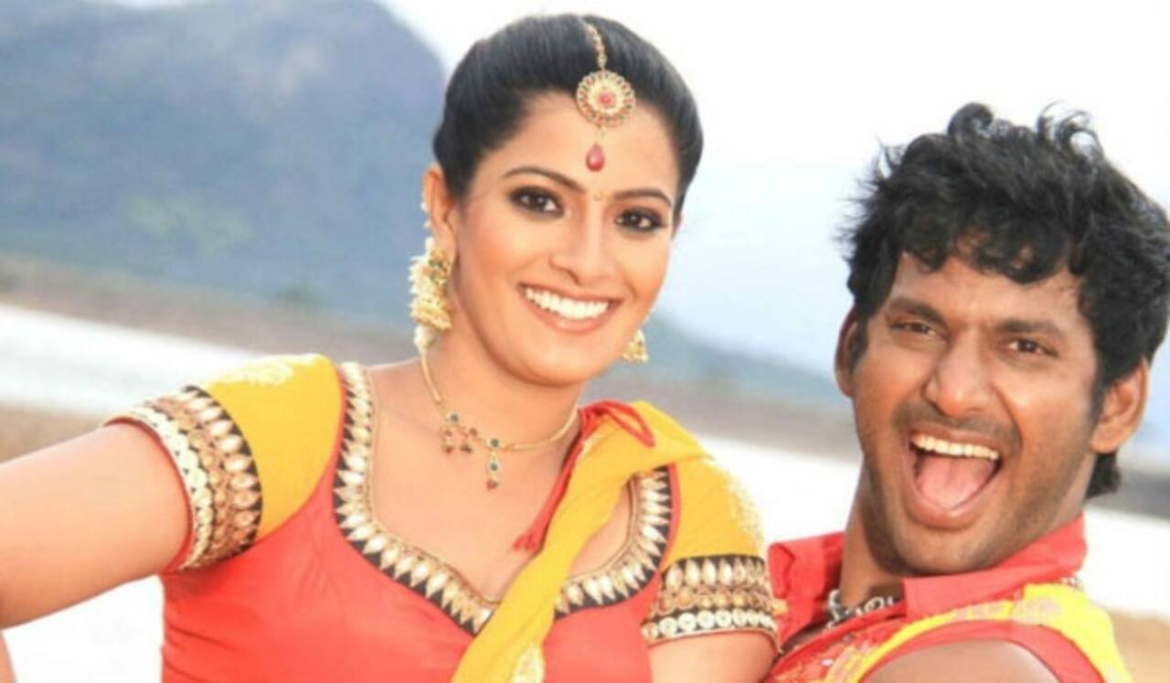 வரலட்சுமியை நினைத்து முதன்முறையாக அழுதேன் ; வெளிப்படையாக பேசிய விஷால்