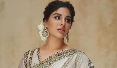 பாலகிருஷ்ணாவிற்கு ஜோடியாக சம்யுக்தா மேனன்