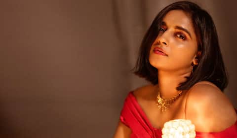 மாடர்ன் வில்லியாக நடிக்க விரும்புகிறேன் : வசுந்தரா